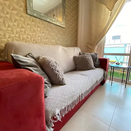 Cozy Flat With The Swimming Pool